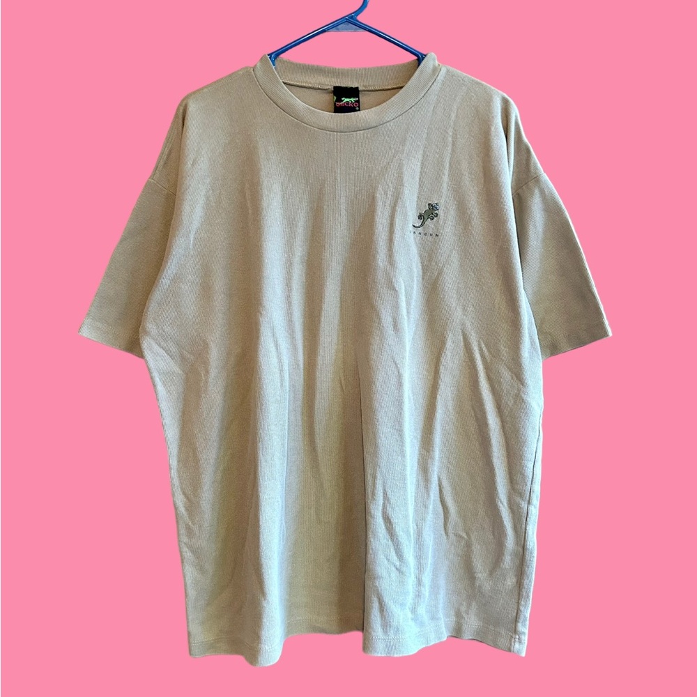 Vintage 90s Gecko Tee – Tan Embroidered Logo
